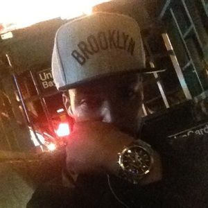 Meet your Posher, Raymond